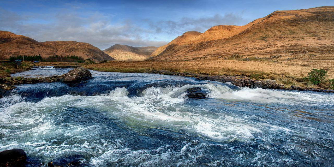 Wild Atlantic Hostel Leenaun Buitenkant foto