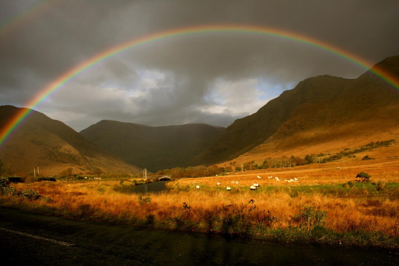 Wild Atlantic Hostel Leenaun Buitenkant foto
