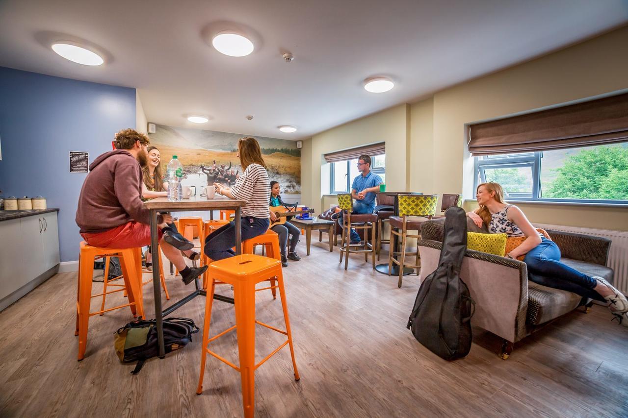 Wild Atlantic Hostel Leenaun Buitenkant foto