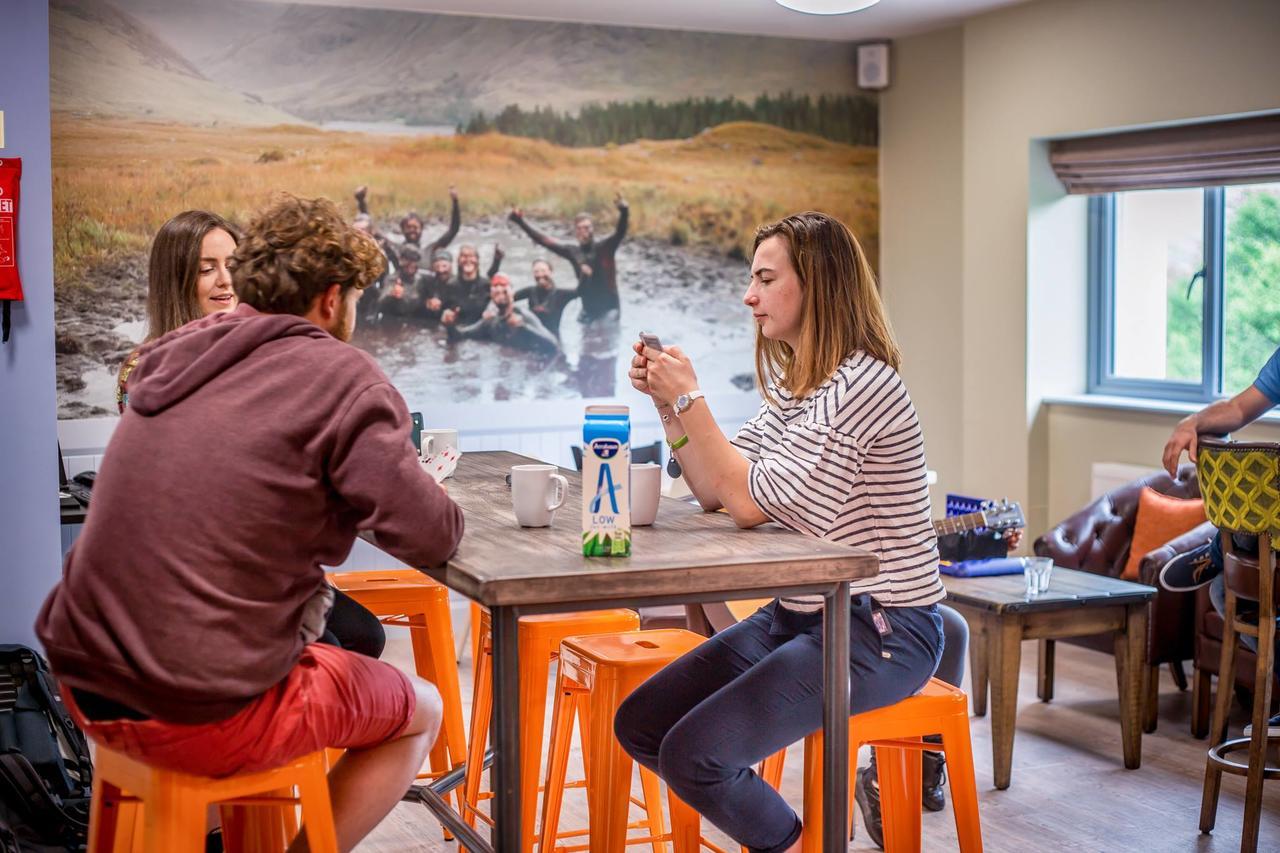 Wild Atlantic Hostel Leenaun Buitenkant foto